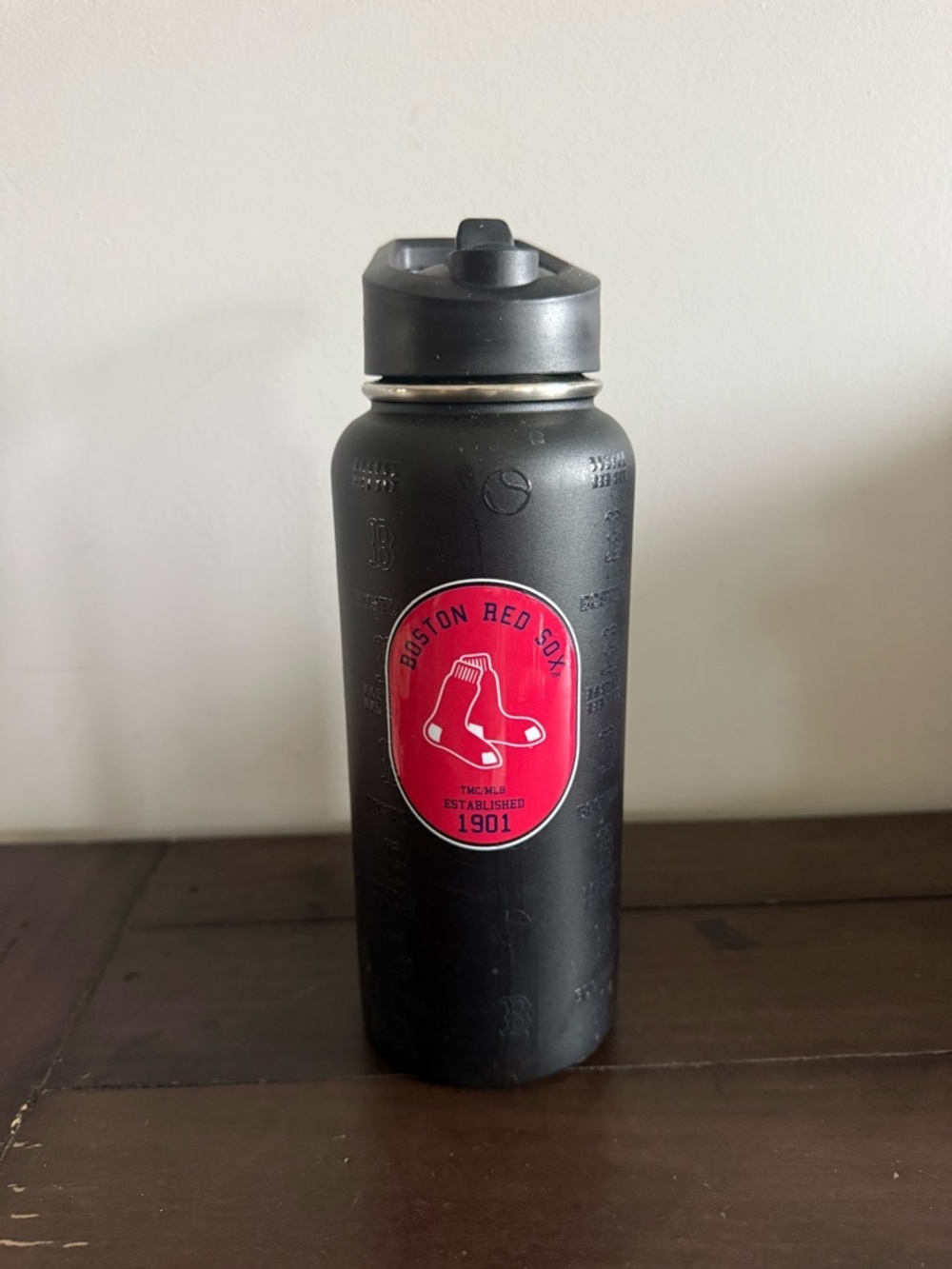 Memory Company Boston Red Sox Water Bottle Black MLB Insulated Straw Lid Sports
